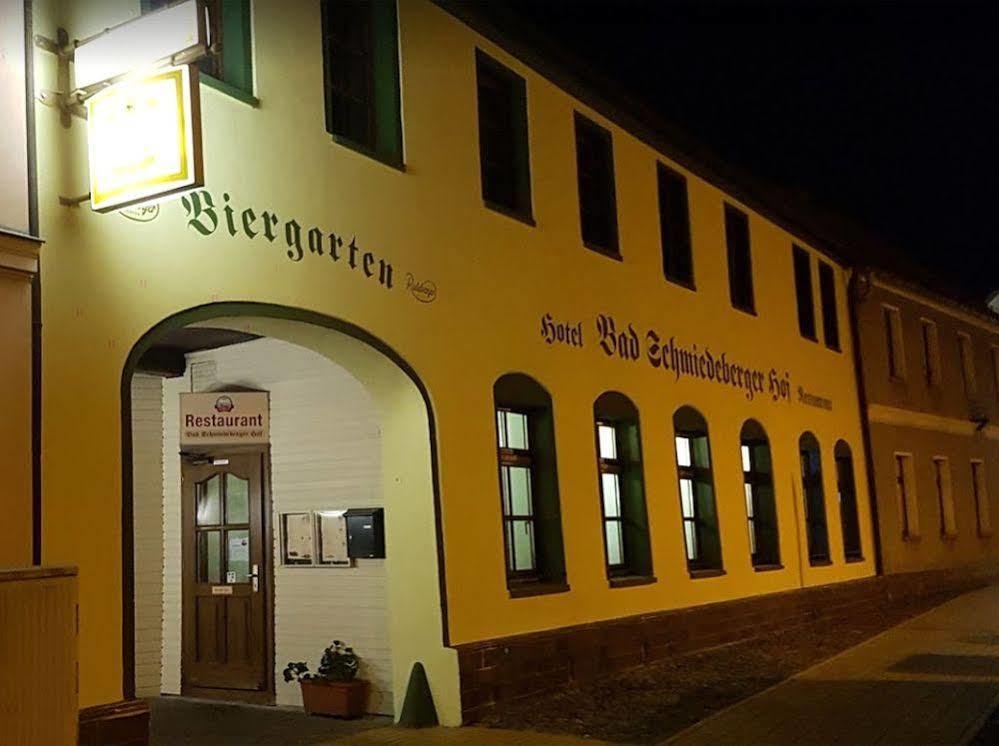 Hotel Bad Schmiedeberger Hof Buitenkant foto